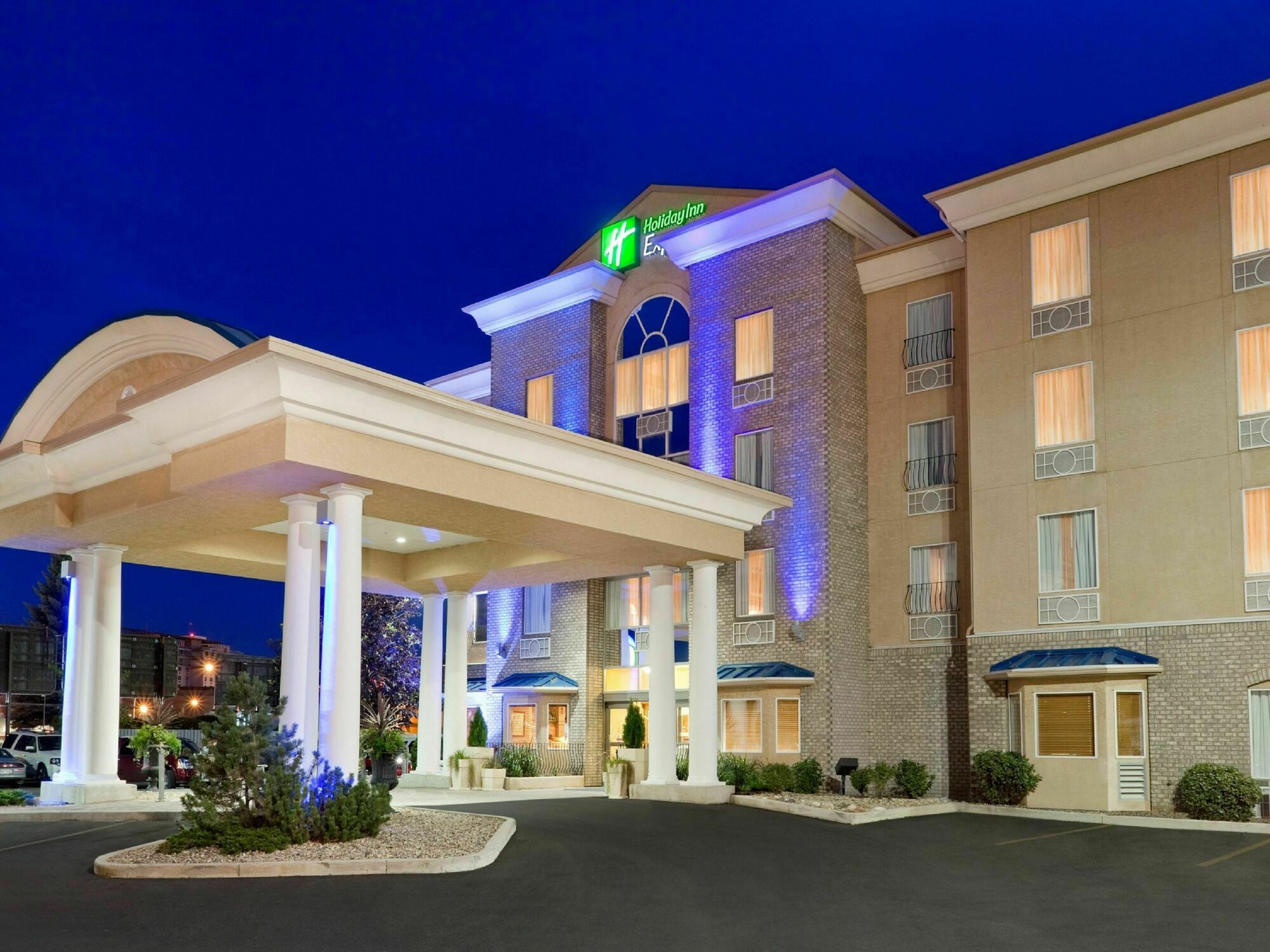 Downtown By Ihg Hotel